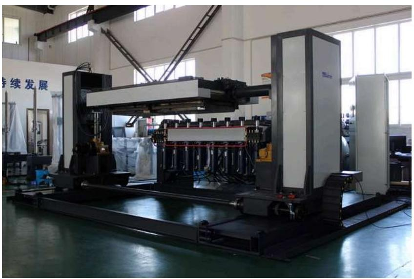 Dois processos RTM adequados para compósitos grandes e de alto desempenho são: