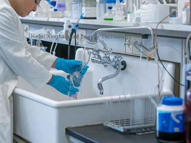 Lavatórios de fibra de vidro personalizáveis para ambientes de alto tráfego e adversos